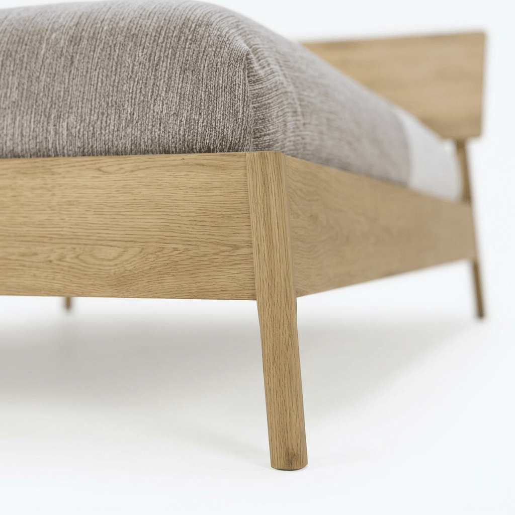Lyra Minimalist Masif Meşe Karyola - Atelier İstanbul